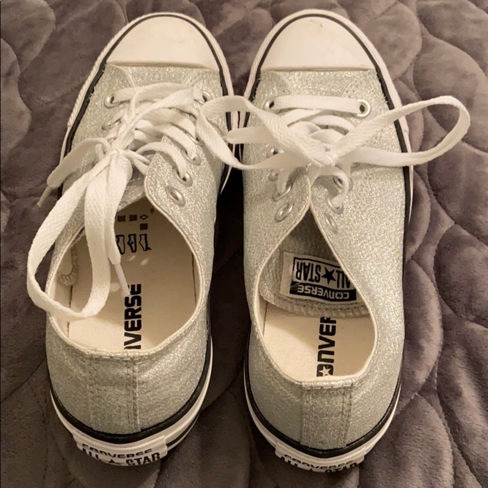 Great condition silver sparkle converse